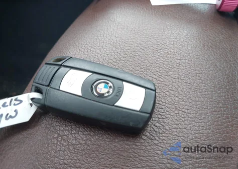 2014 BMW X1 xDrive28I из США, поврежденный, VIN WBAVL1C59EVY11569